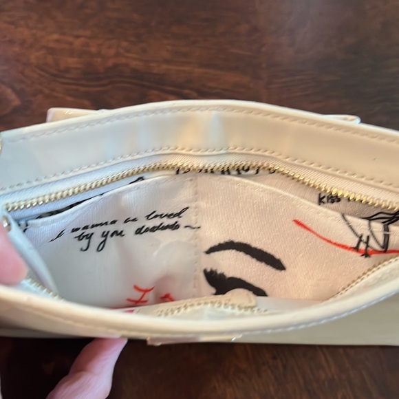 Kate Spade Wallet - Picture 5 of 5